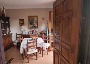 WhatsApp Image 2023-10-27 at 17.14.38 (2).jpeg - Appartamento Viale Roma 264, Massa - foto 2