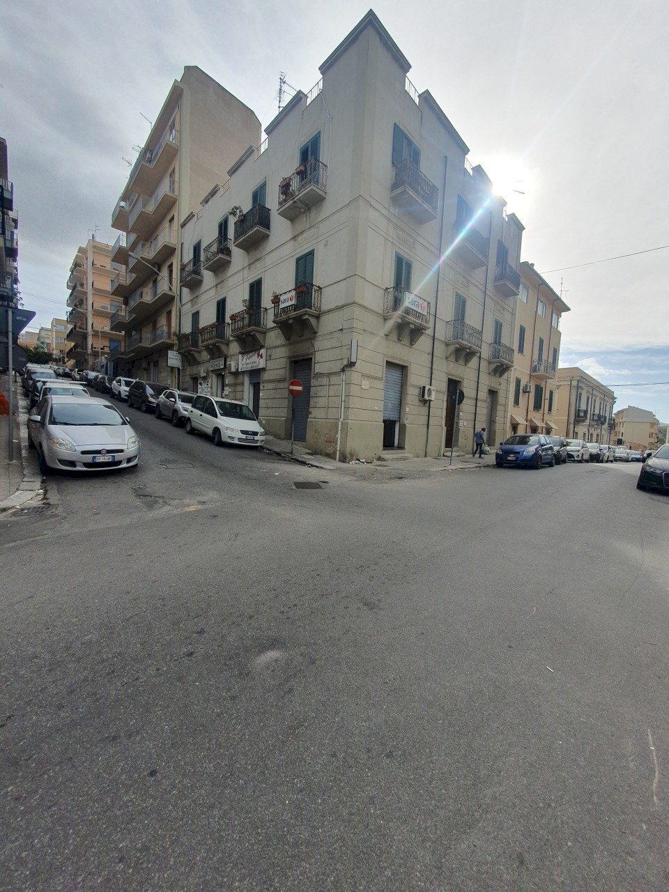 20231028_103651.jpg - Locale Commerciale via Battaglia, Reggio di Calabria - foto 3