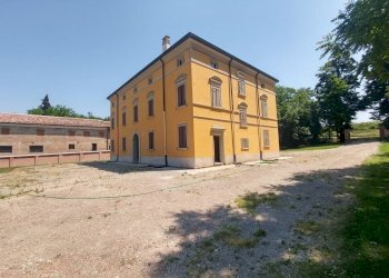 20220520_122536_HDR (FILEminimizer).jpg - Villa Bomporto - foto 3