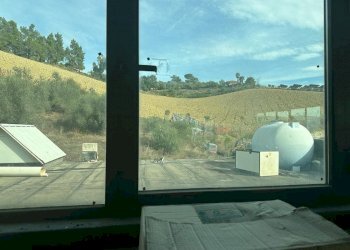 WhatsApp Image 2023-10-31 at 11.27.29 (12).jpeg - Locale Commerciale Castorano - foto 6