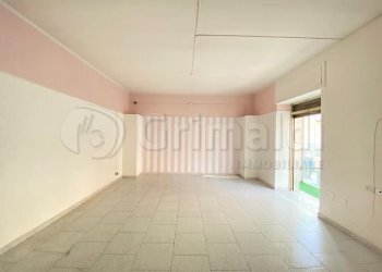 04.JPG - Locale Commerciale Giugliano in Campania - foto 4