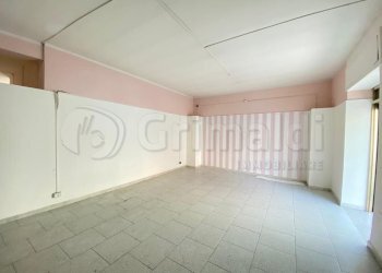 05.JPG - Locale Commerciale Giugliano in Campania - foto 5