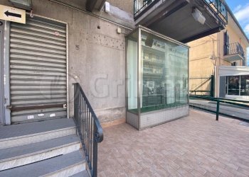 07.JPG - Locale Commerciale Giugliano in Campania - foto 7