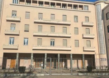 Appartamento piazza Emanuele Filiberto Duca d'Aosta, 8, Pavia - foto 1