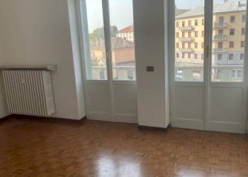 Three-room apartment piazza Emanuele Filiberto Duca d'Aosta, 8, Pavia - photo 18