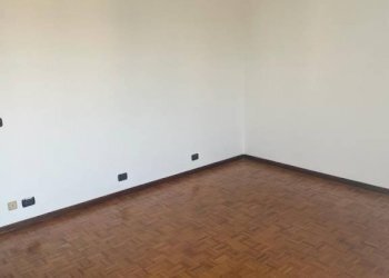 Three-room apartment piazza Emanuele Filiberto Duca d'Aosta, 8, Pavia - photo 31