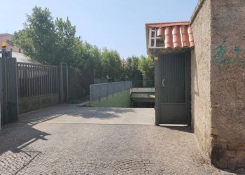 accesso garage - Box via Margherita di Savoia, San Giorgio a Cremano - foto 3