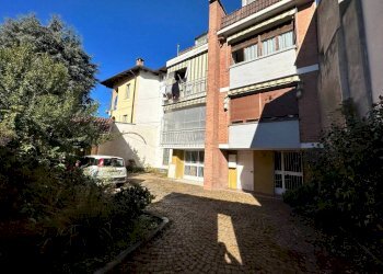 Attic via Ferruccio Valobra, 164, Carmagnola - photo 1