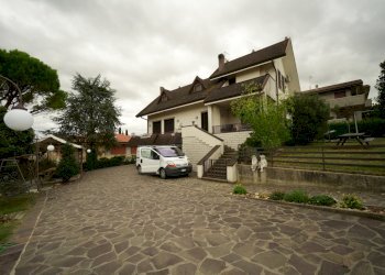 DSC05571.JPG - Villa Via I° Maggio 1, Coriano - foto 2