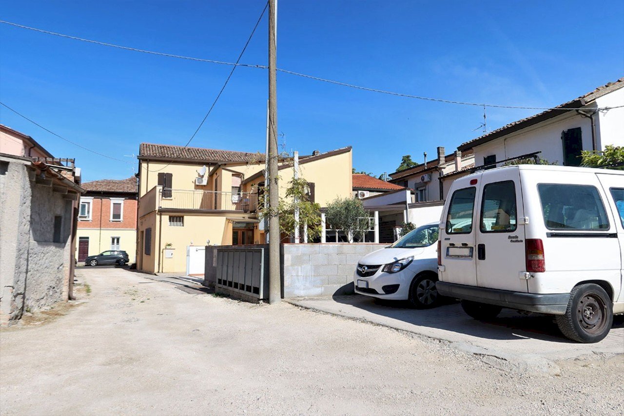 Posto Auto Ravenna - foto 3