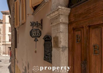 Independent house Ripatransone - photo 1