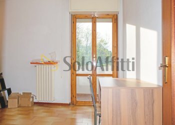 camera da letto - Quadrilocale Giussano - foto 18