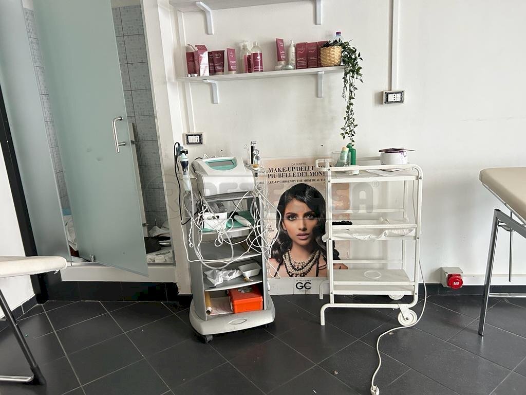 WhatsApp Image 2023-10-23 at 17.46.02 (7).jpeg - Locale Commerciale via turati 239, Caltanissetta - foto 3