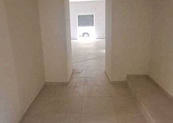 Interno - Commercial Premises Via Appia Nuova 287, Roma - photo 12