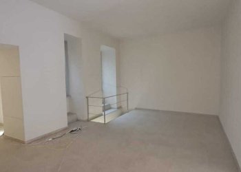 Interno - Commercial Premises Via Appia Nuova 287, Roma - photo 12