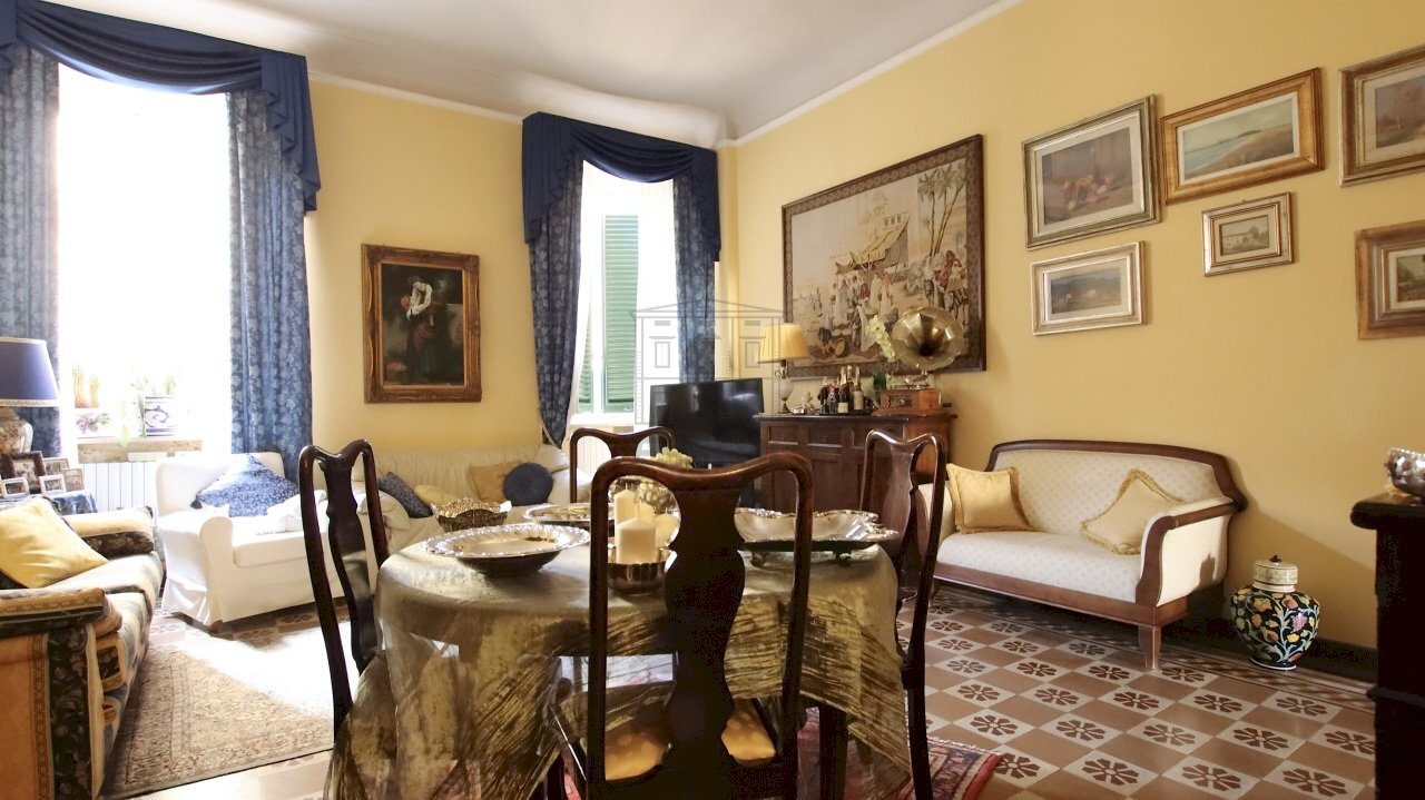 vendesi appartamento ristrutturato lucca centro st - Apartment VIa Fillungo, Lucca - photo 2