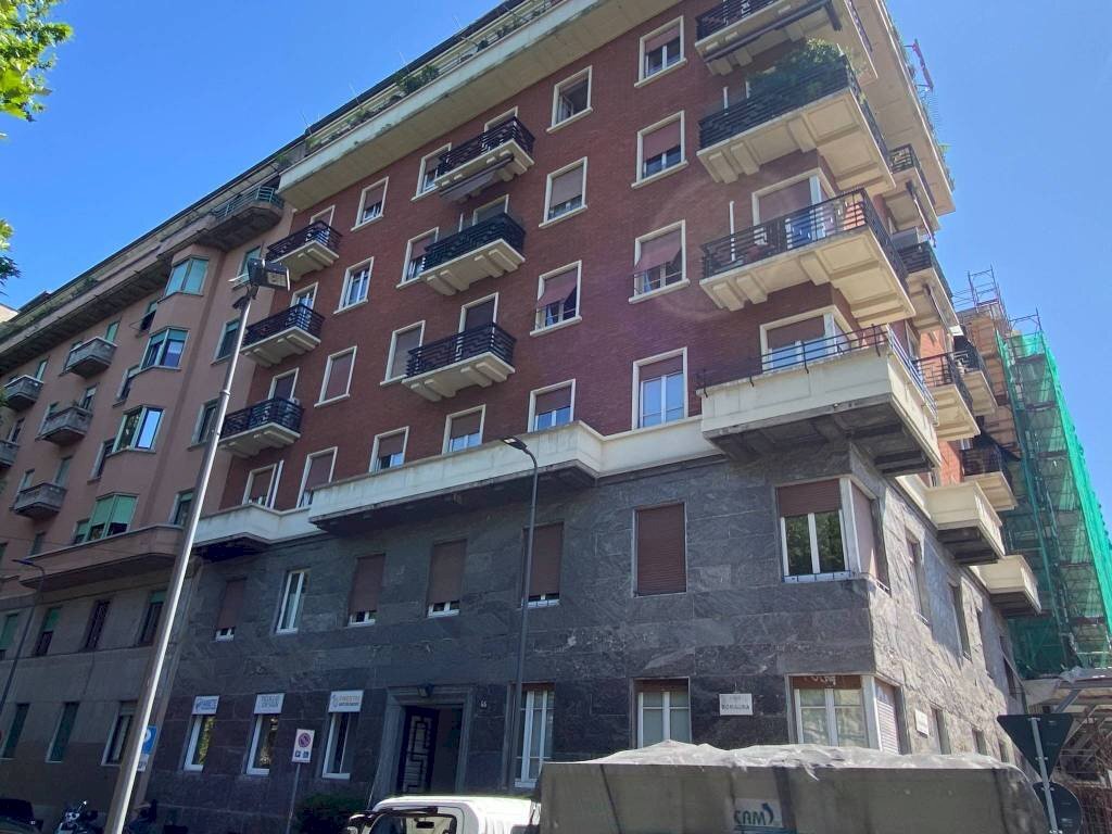 Facciata - Quadrilocale viale Romagna, 46, Milano - foto 2