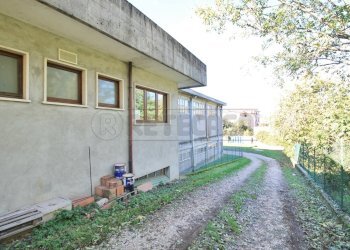 esterno - Commercial Premises Via San Zeno 2B, Arzignano - photo 12