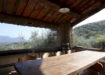 vendesi rustico ristrutturato con piscina luccaIMG - Casale Via per Chiatri 734, Lucca - foto 5