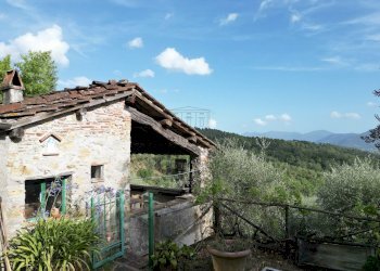vendesi rustico ristrutturato con piscina luccaDJI - Casale Via per Chiatri 734, Lucca - foto 6