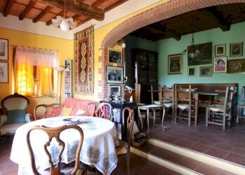 vendesi rustico ristrutturato con piscina luccaIMG - Casale Via per Chiatri 734, Lucca - foto 10