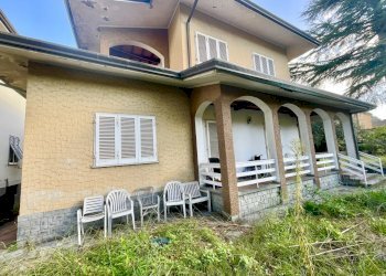 IMG_9367 5.JPG - Villa Camaiore - foto 5