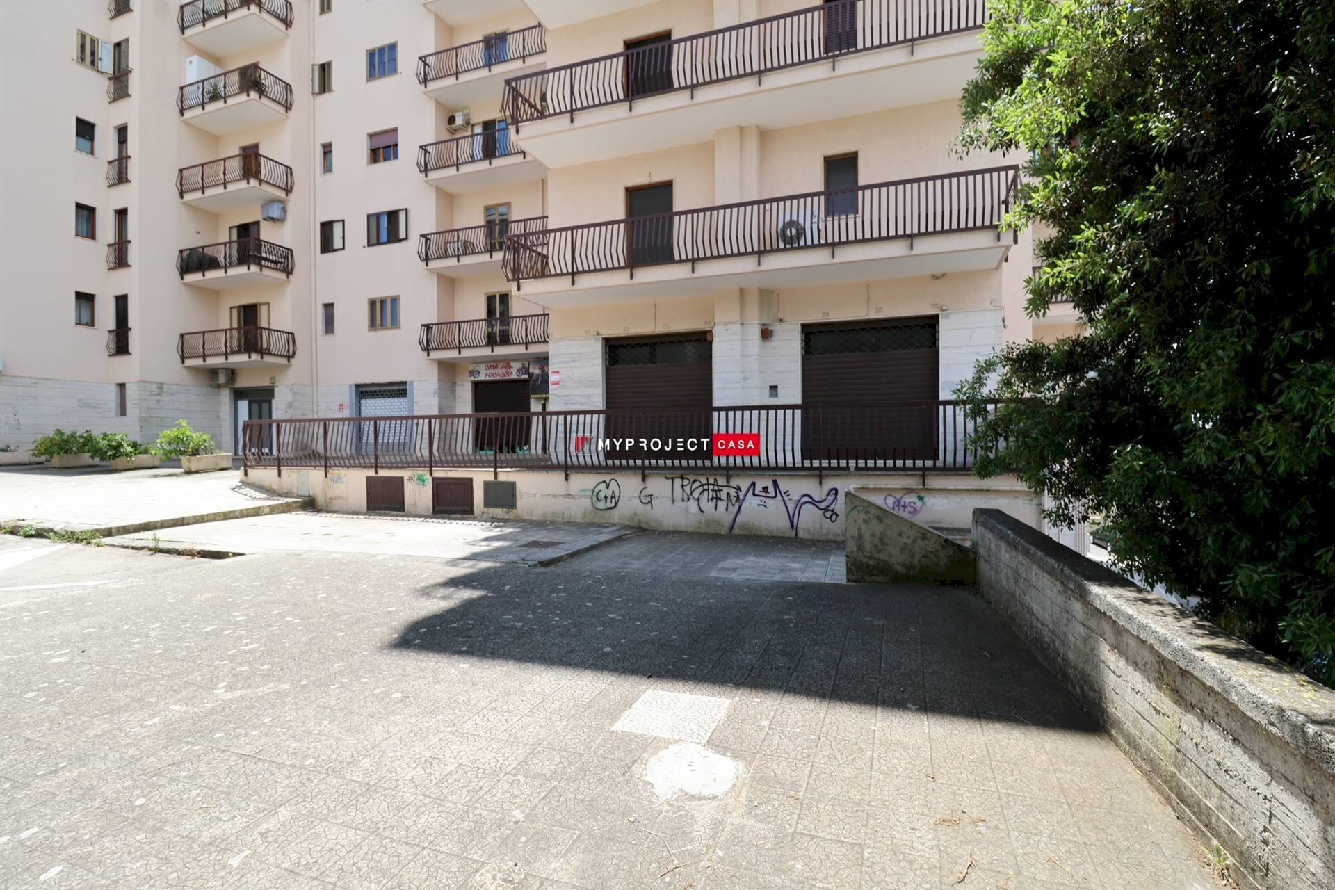 Negozio Viale Della Libertà, Martina Franca - foto 2