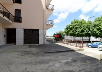 Negozio Viale Della Libertà, Martina Franca - foto 19