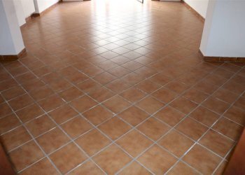 Negozio Via Berardo Leone, Martina Franca - foto 8