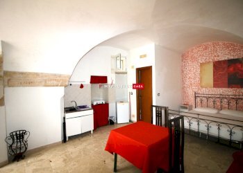 One-room apartment Vico Arco Fumarola, Martina Franca - photo 2