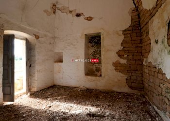 Locale Commerciale C.da Capo Di Gallo, Martina Franca - foto 17