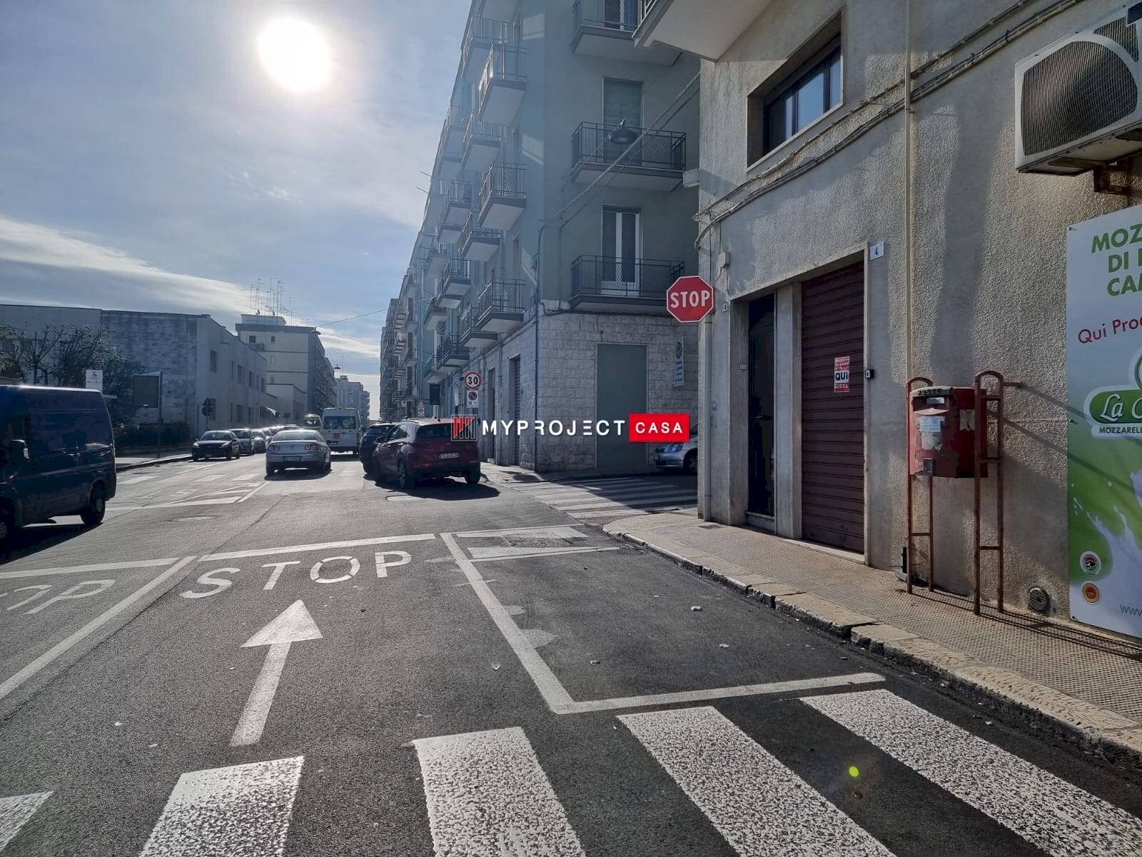 Shop Viale Europa, Martina Franca - photo 3