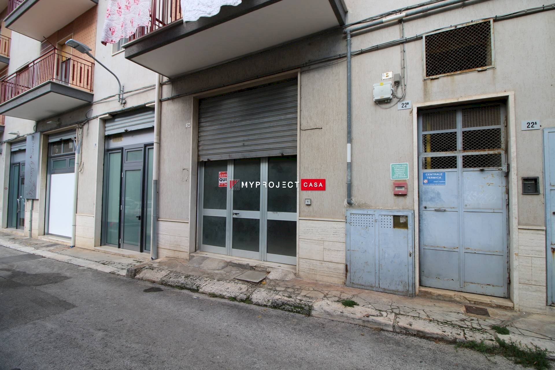 Shop Via Dei Cedri, Martina Franca - photo 1