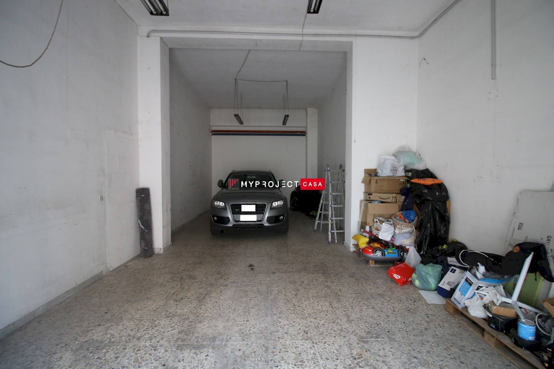 Shop Via Dei Cedri, Martina Franca - photo 3