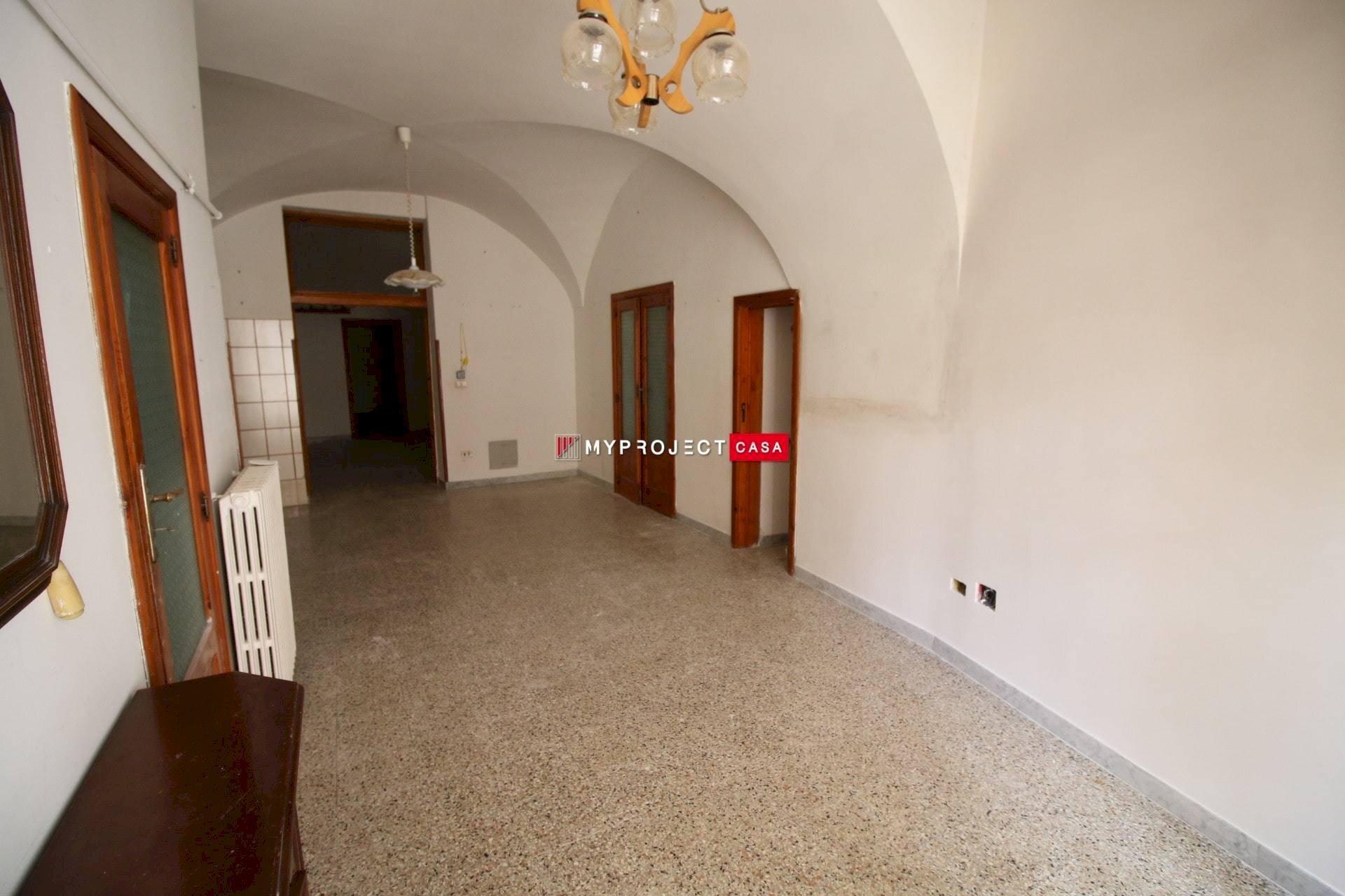 Three-room apartment Via Gianbattista Vico, Martina Franca - photo 3