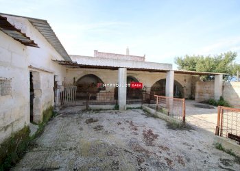 Locale Commerciale Montalbano Di Fasano, Fasano - foto 10