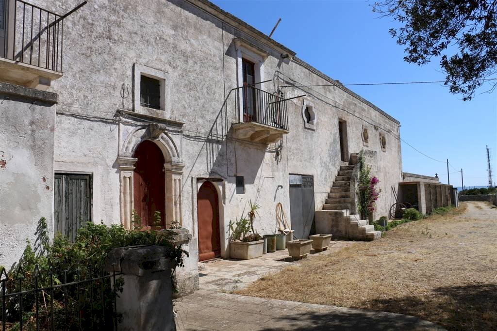 Locale Commerciale Contrada Casellone, Crispiano - foto 1