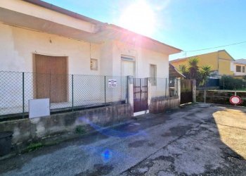 Independent house Falciano del Massico - photo 1