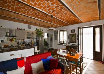 Salone - Rustic Montegrosso d'Asti - photo 23