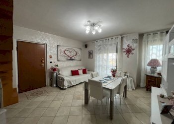 soggiorno - Trilocale via del Porto, 249, Carmagnola - foto 5