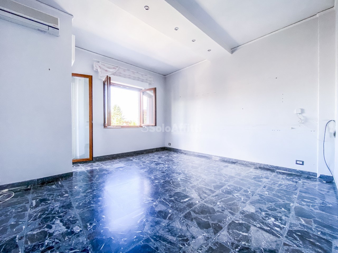 salone - Appartamento Via Pietravalle, Napoli - foto 1