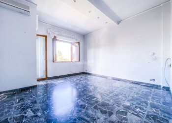 salone - Appartamento Via Pietravalle, Napoli - foto 1