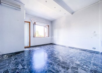 salone - Appartamento Via Pietravalle, Napoli - foto 3