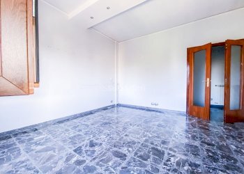 salone - Appartamento Via Pietravalle, Napoli - foto 6