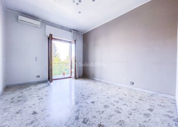 camera da letto - Appartamento Via Pietravalle, Napoli - foto 13