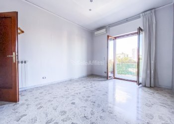 camera da letto - Appartamento Via Pietravalle, Napoli - foto 14