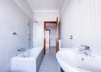 bagno - Appartamento Via Pietravalle, Napoli - foto 22