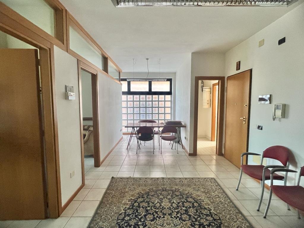 5f0af5f8-4615-4a8f-bdb5-739c2baa706a.jpg - Ufficio Cesena - foto 3