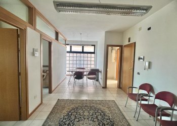 6333d82c-4e06-4ec0-b049-928148a98dcf.jpg - Ufficio Cesena - foto 4