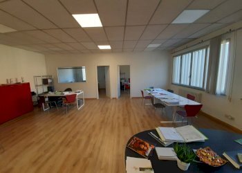 Capannone Reggio nell'Emilia - foto 1